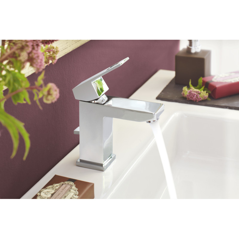 Смеситель для раковины S-размера Grohe Eurocube