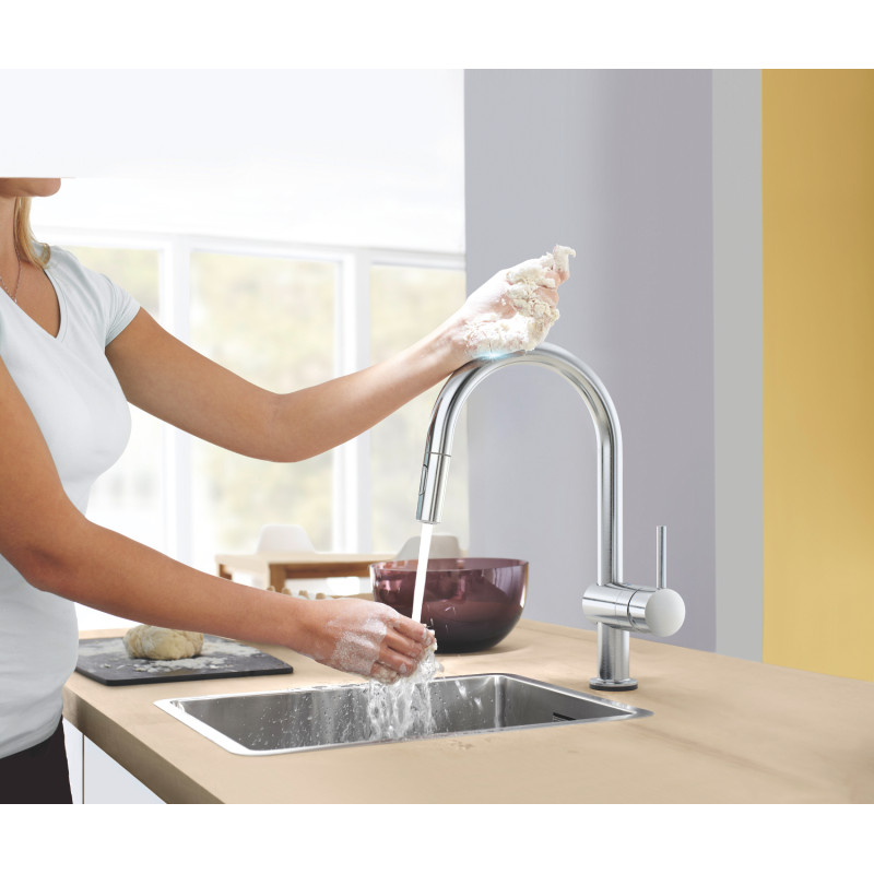 Сенсорный смеситель для кухни с выдвижным изливом Grohe Minta Touch