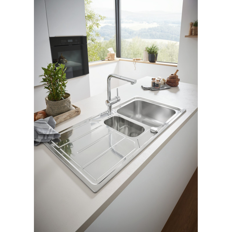Смеситель для кухни с выдвижным изливом Grohe Minta